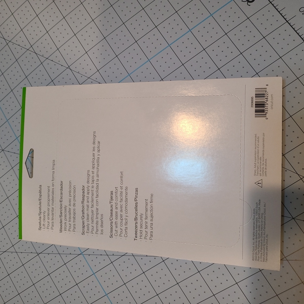 Cricut basic tool set - Picture 2 of 4